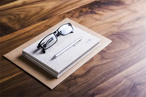 法律来的大红本叫什么