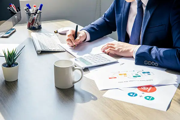 享受服务的条款是什么法律