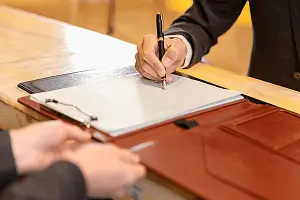 采购端的法律风险是什么